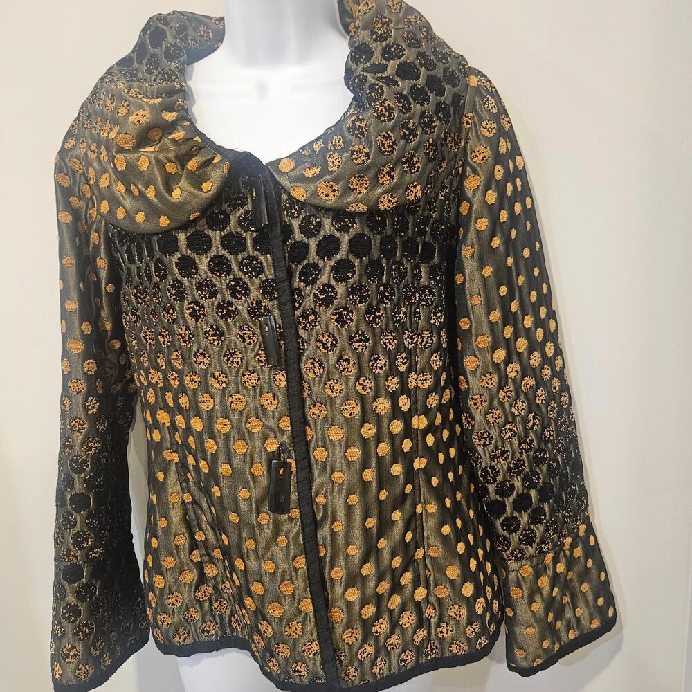 Yak Magik Woman's Jacket Toggle Button Nepal Gold Texture Silk Trim Art2Wear Sm